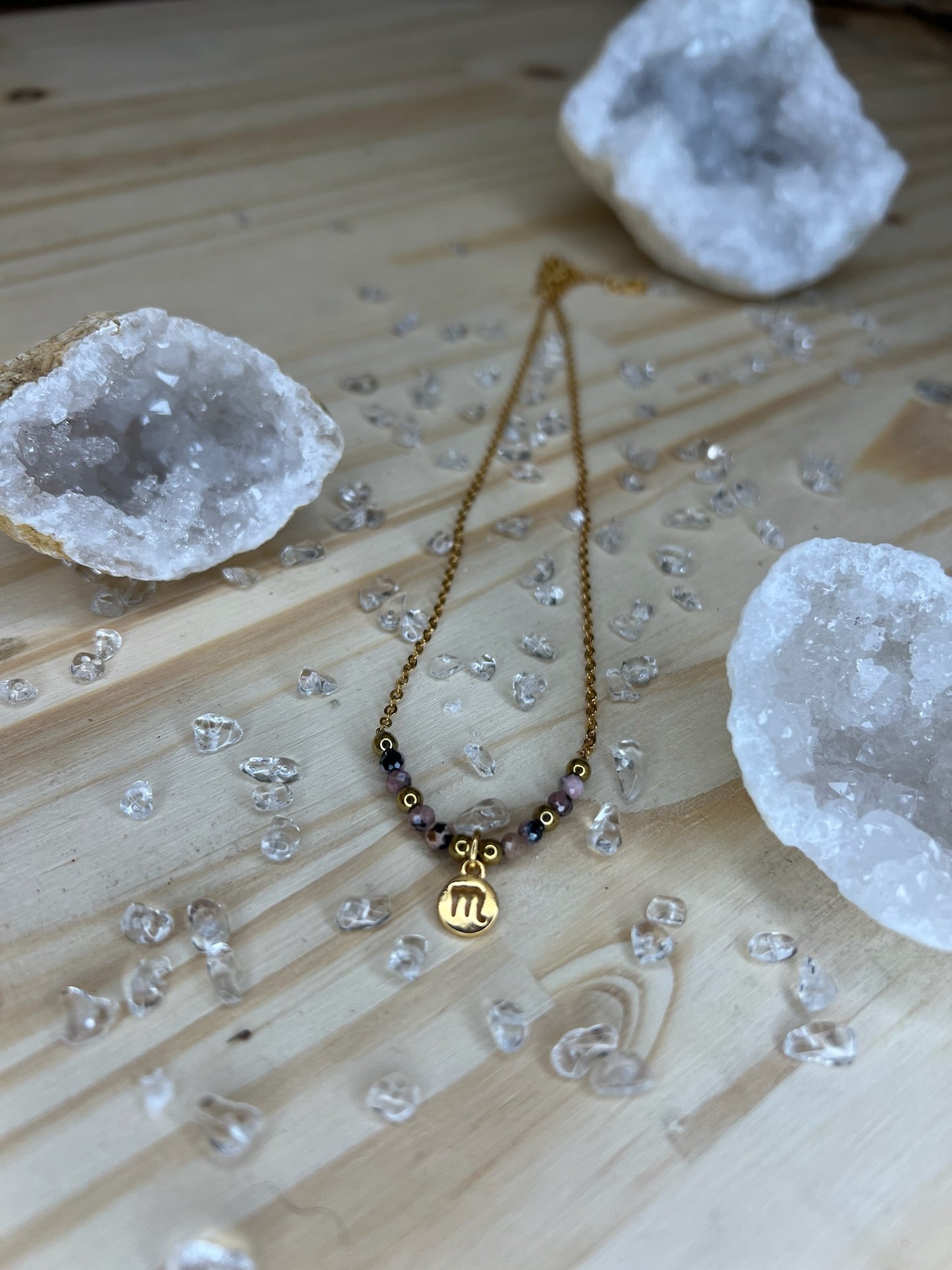Collier Astro