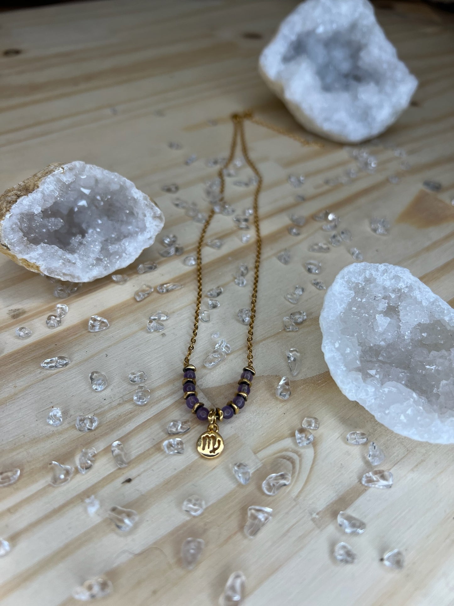 Collier Astro